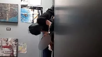 play سارت إلى منزلي وأنا مارس الجنس مع فمها