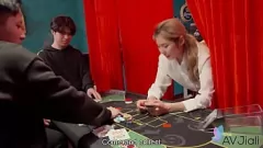 play La beauté taïwanaise devient sauvage avec l'amant: pipe, branlet et plus