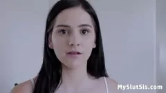 Играть Распутную сводную сестру долбят в видео от первого лица: хардкорный табу-семейный трах с тугой киской