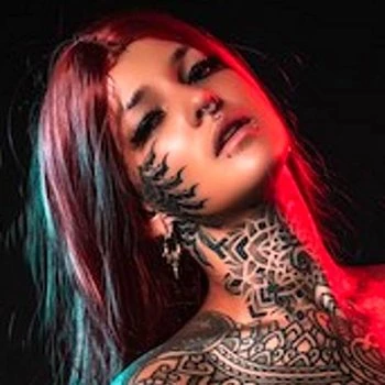 Gwiazda porno Stefani Marz