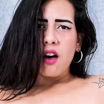 Porno Yıldızı Kylei Ellish