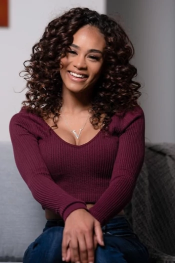 अभिनेता Scarlit Scandal