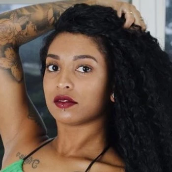 Pornostar Ariella Ferraz